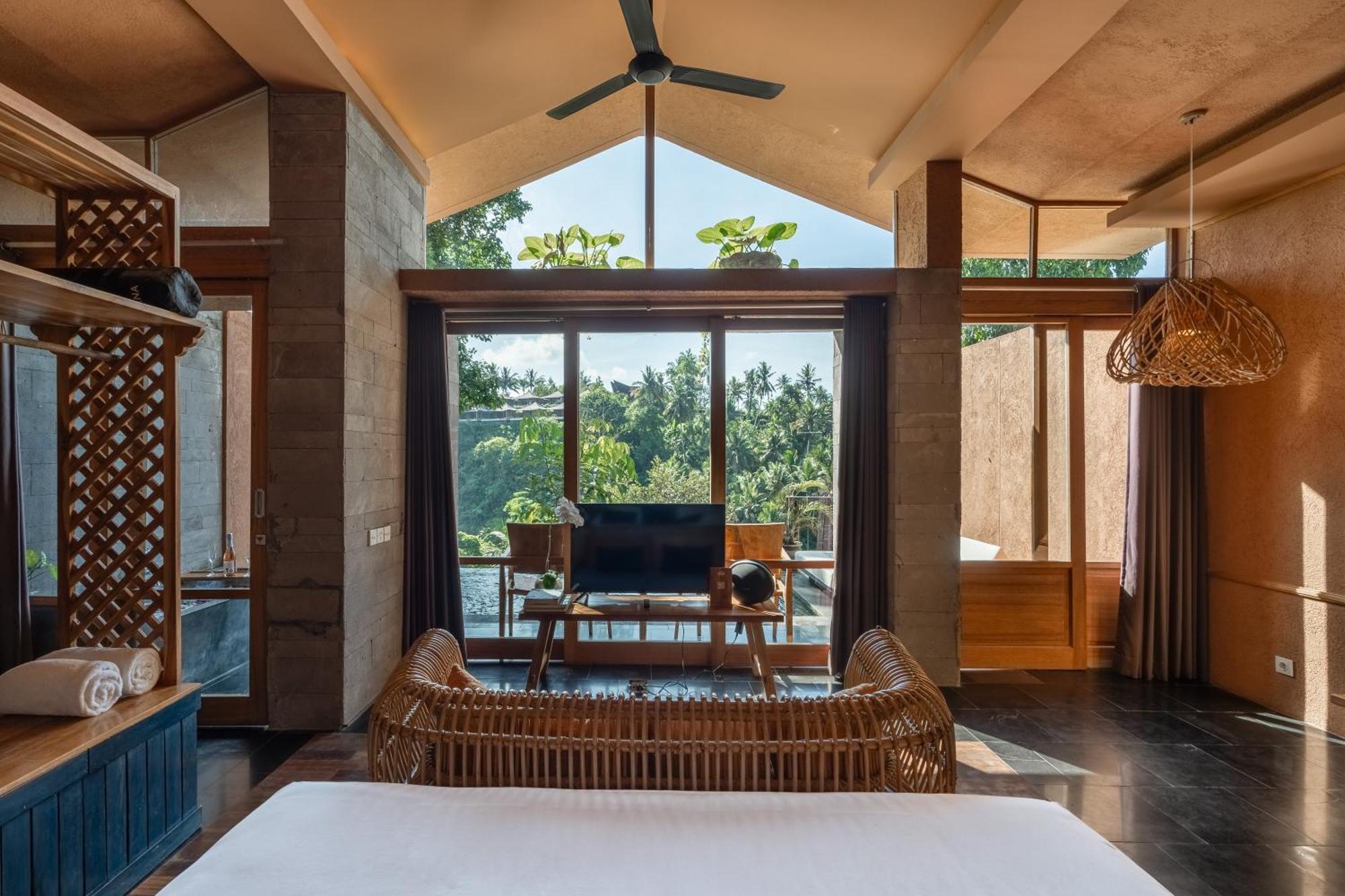 One-Bedroom Valley Pool Villa Benefit
